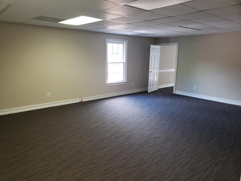 More Photos Of 160 Bastille Way, Fayetteville Office For Sale
