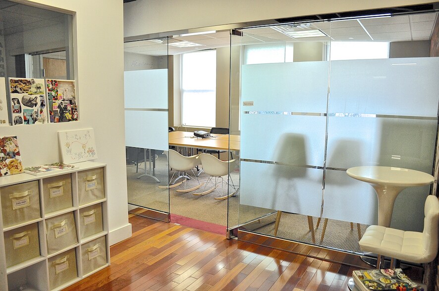 More Photos Of 240 Commercial St, Boston Storefront Retail Office For Lease