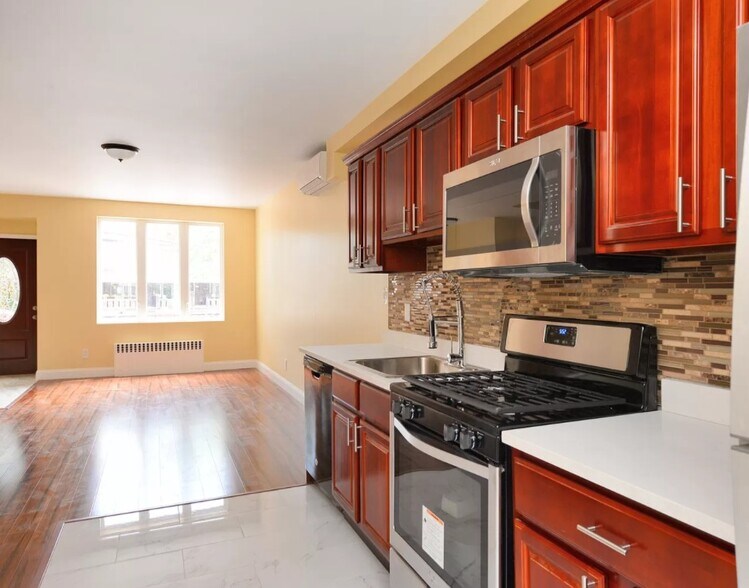 More Photos Of 112 Beech St, Yonkers Apartments For Sale