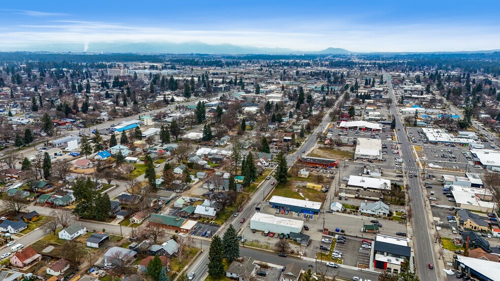 More Photos Of 1114 N 3rd St, Coeur d'Alene Service Station For Sale