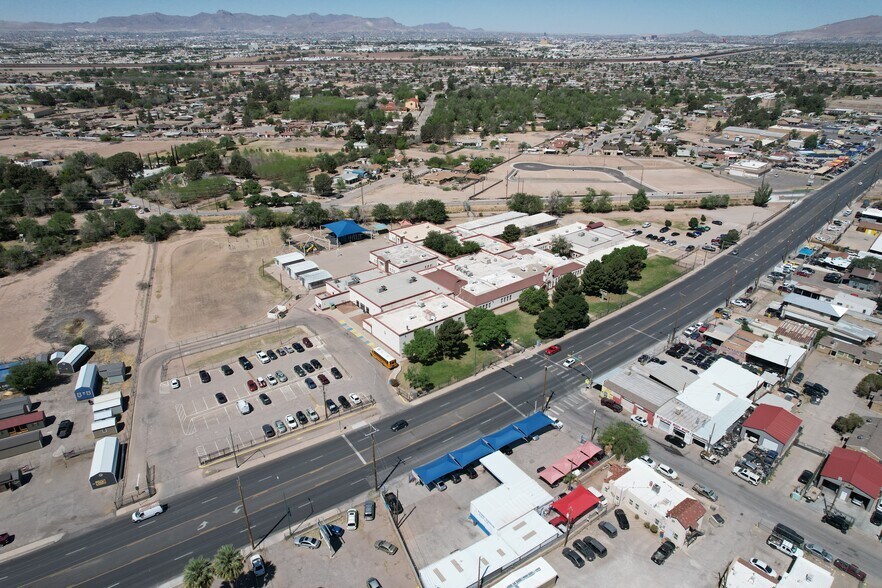 More Photos Of 7988 Alameda Ave, El Paso Office Residential For Sale