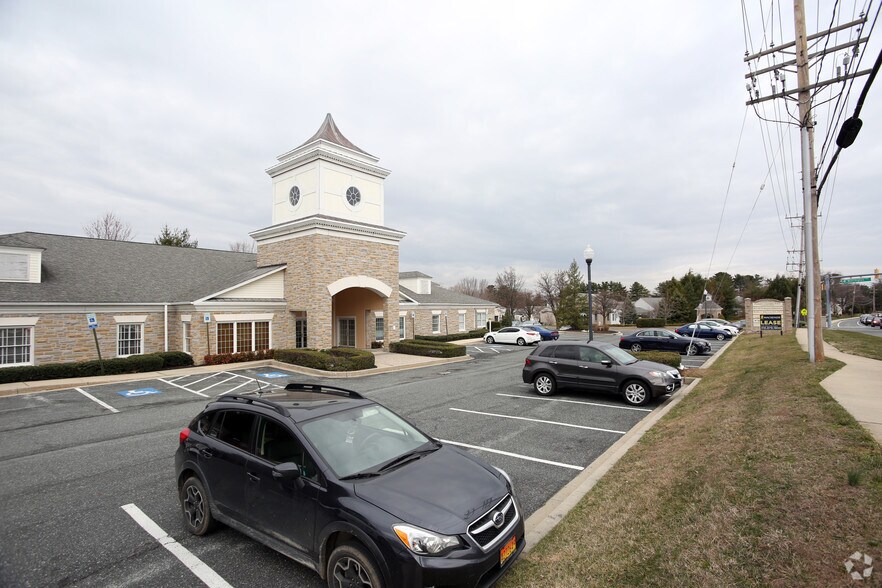 More Photos Of 1 Barrington Pl, Bel Air Office For Lease