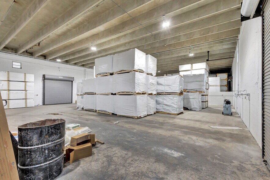 More Photos Of 7030 N Haverhill Rd, Riviera Beach Warehouse For Sale