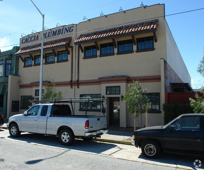 More Photos Of 917 N Amphlett Blvd, San Mateo Warehouse For Sale