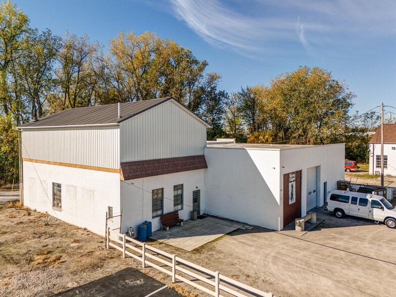 More Photos Of 322 Illinois Ave, Maumee Warehouse For Sale