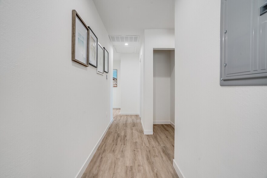 More Photos Of 7008 Encino Ave, Van Nuys Apartments For Sale