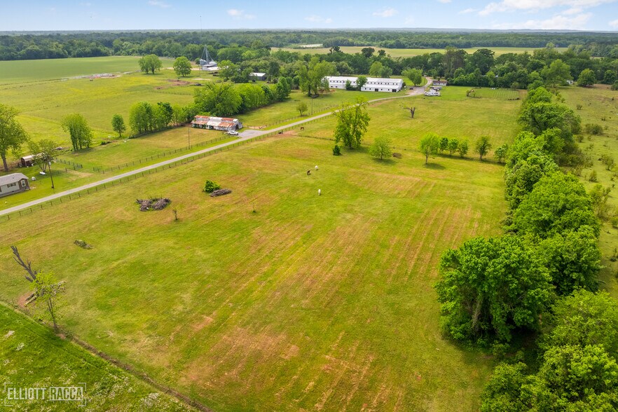 More Photos Of 1785 Old River Rd, Natchitoches Light Manufacturing For Sale