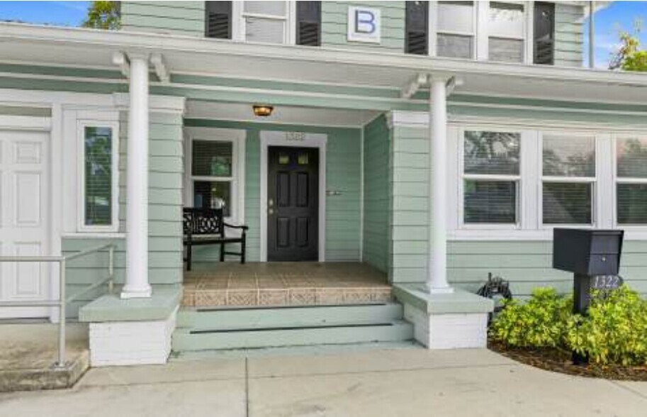 More Photos Of 1322 3rd Ave W, Bradenton Office Residential For Sale