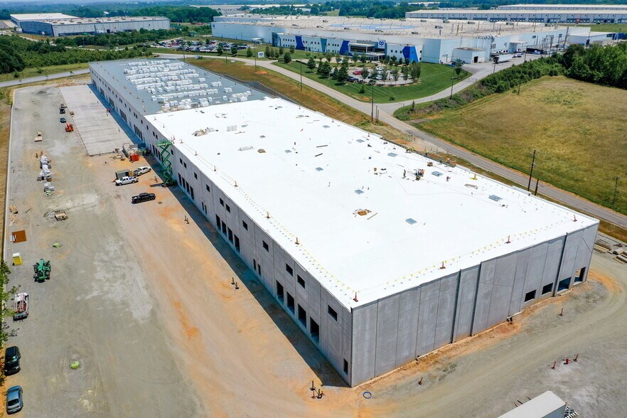More Photos Of 311 Genoble Rd, Greer Distribution For Lease