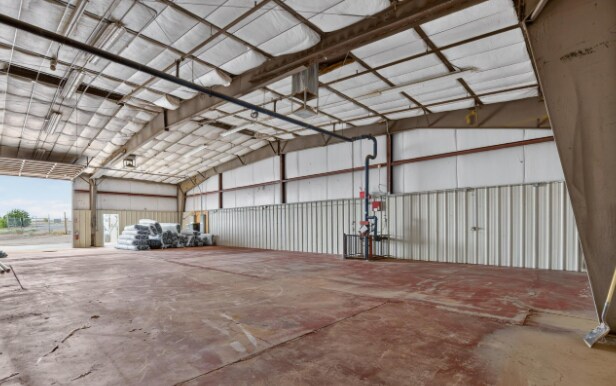 More Photos Of 3550 N Sabin Brown Rd, Wickenburg Warehouse For Sale