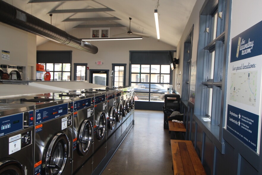 More Photos Of 49 N Main St, Lambertville Restaurant For Sale