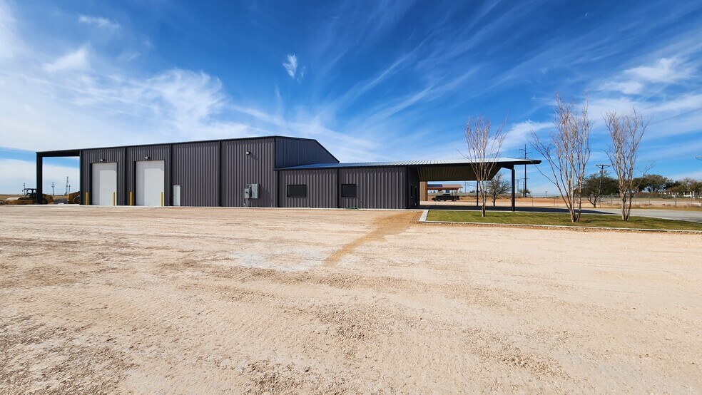 More Photos Of 4516 County Rd 130, Midland Warehouse For Sale