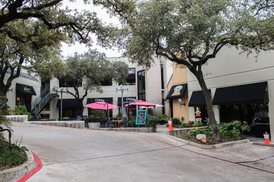 More Photos Of 11800-11874 Wurzbach Rd, San Antonio Unknown For Lease