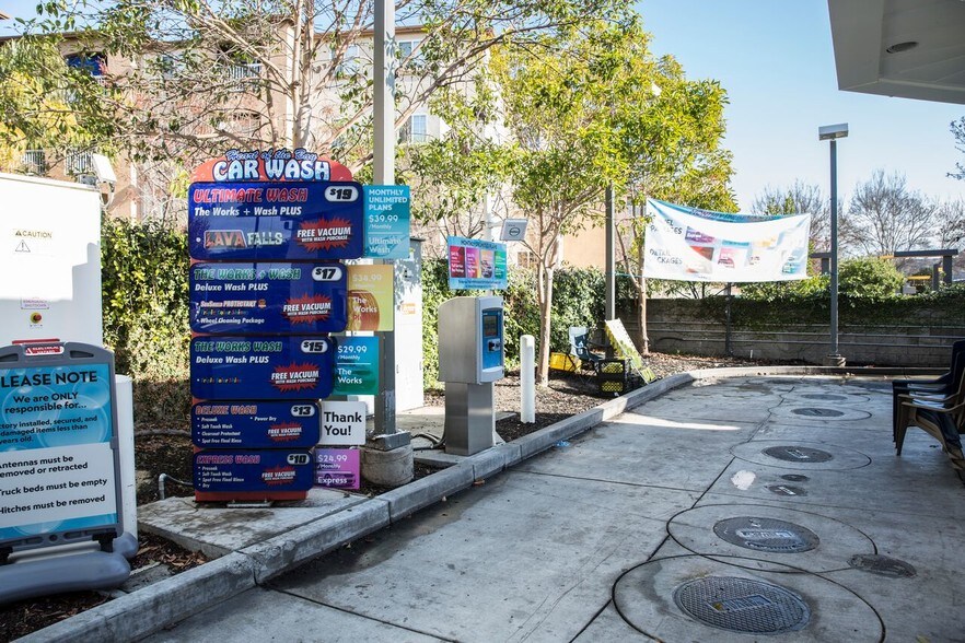 More Photos Of 391 W A St, Hayward Service Station For Lease