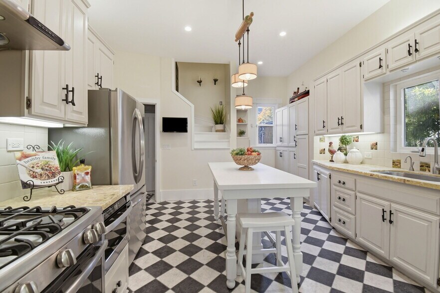 More Photos Of 931 Chestnut St, Alameda Multifamily For Sale