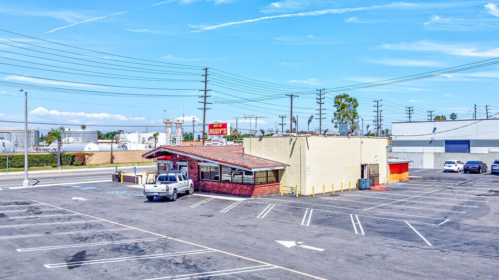 More Photos Of 558 E Anaheim St, Wilmington Restaurant For Sale