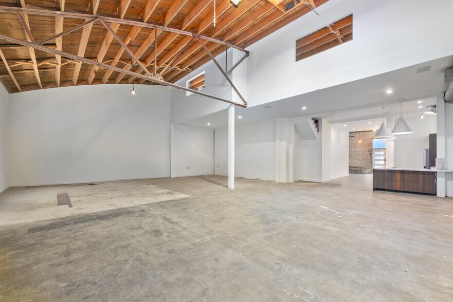 More Photos Of 663-677 N Berendo St, Los Angeles Storefront Retail Office For Lease
