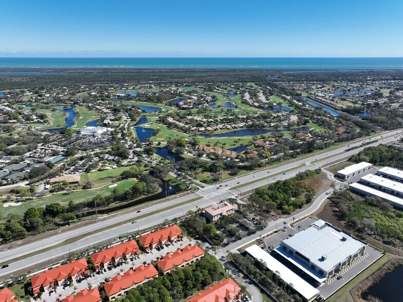 More Photos Of 7000 SE Federal Hwy, Stuart Office For Lease