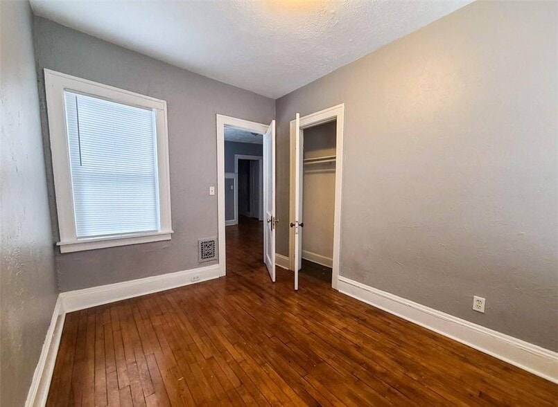 More Photos Of 9222 Madison Ave, Cleveland Apartments For Sale