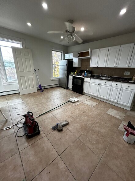 More Photos Of 28-30 Sexton St, New Britain Apartments For Sale