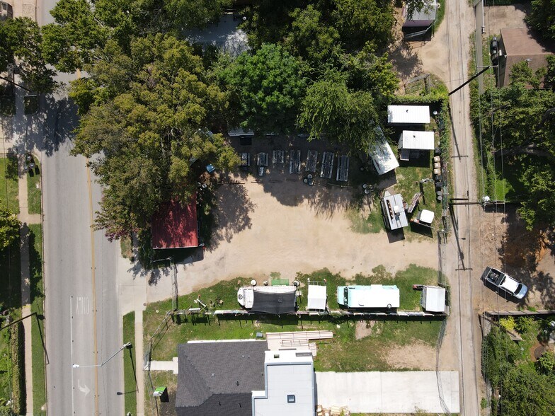 More Photos Of 2207 E Cesar Chavez St, Austin Land For Sale