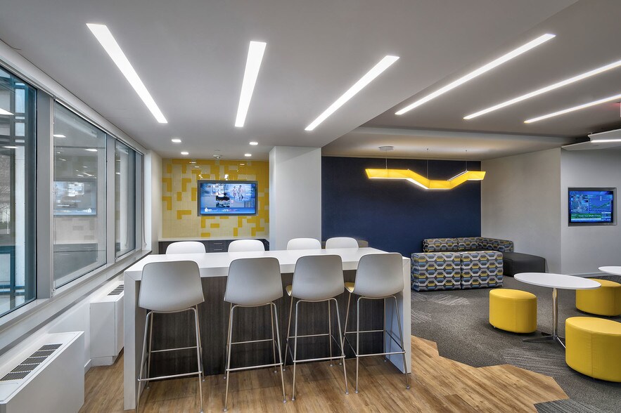 More Photos Of 8521 Leesburg Pike, Vienna Office For Lease