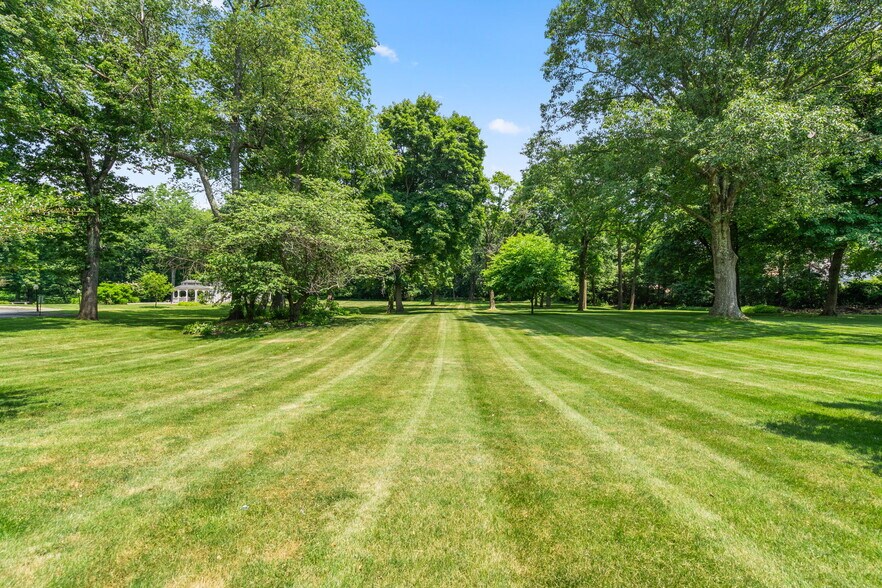 More Photos Of 3 Suburban Rd, Worcester Land For Sale