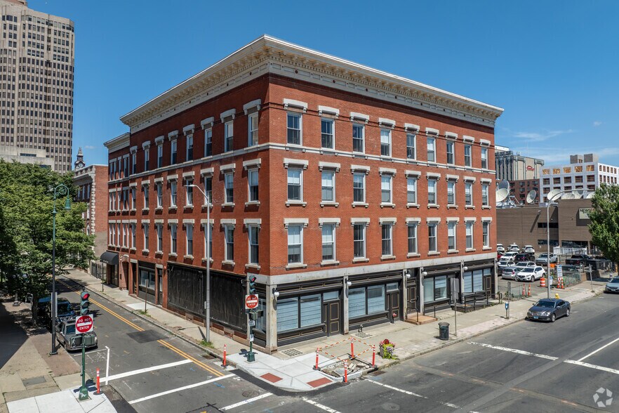 Primary Photo Of 105 Court St, New Haven Apartments For Lease