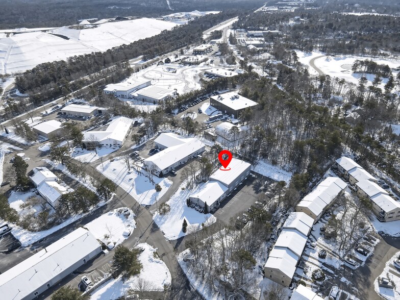 More Photos Of 7 Colonel Dr, Bourne Auto Repair For Sale