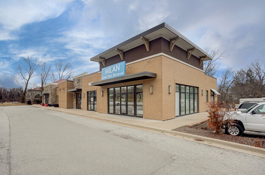 More Photos Of 871 S Arbor Vitae, Edwardsville General Retail For Lease