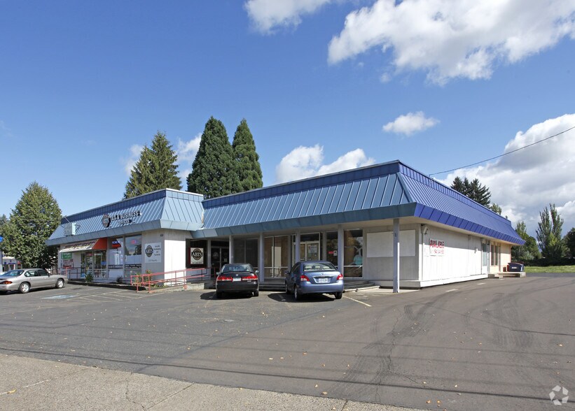 More Photos Of 2743-2775 River Rd, Eugene Freestanding For Lease