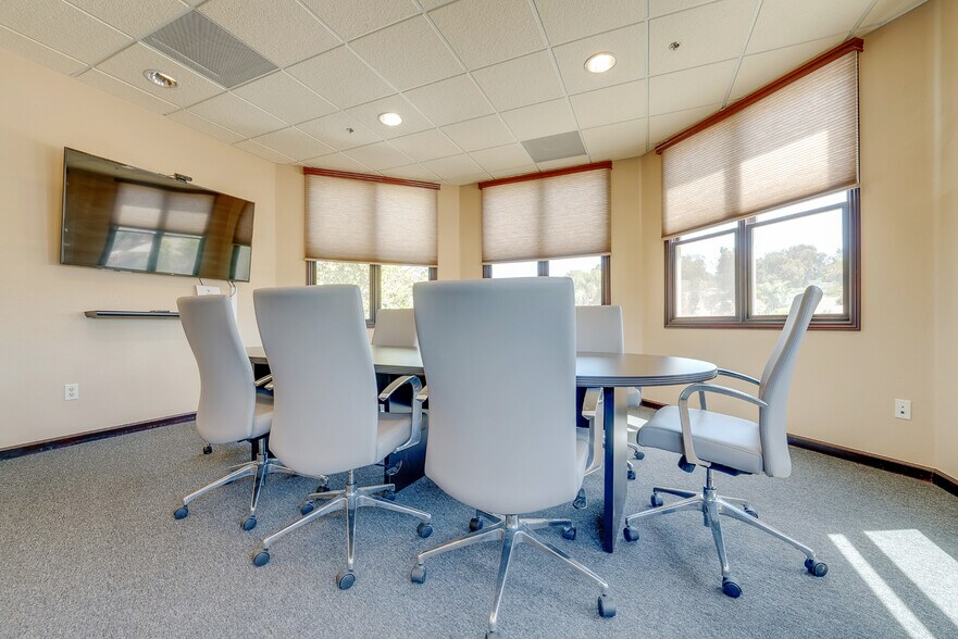 More Photos Of 41911 5th St, Temecula Office For Lease