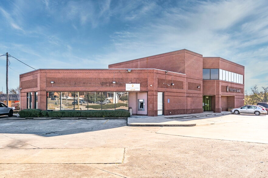 More Photos Of 1438 Oates Dr, Mesquite Bank For Sale