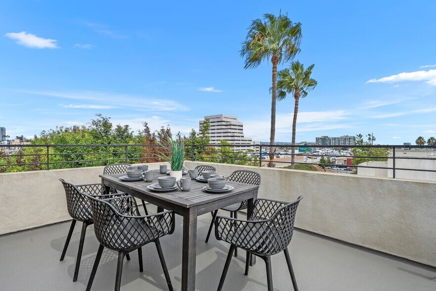 More Photos Of 11254 Mississippi Ave, Los Angeles Multifamily For Sale