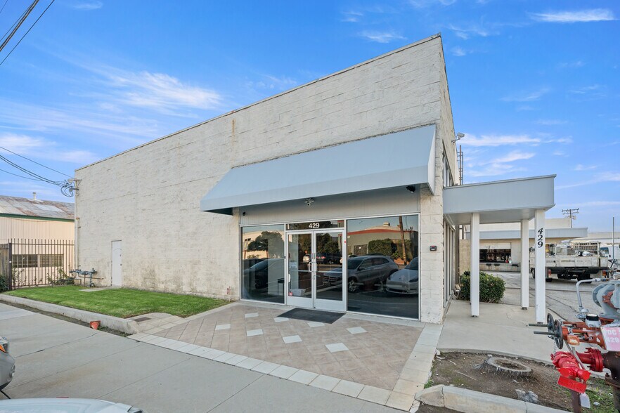 Primary Photo Of 429 S Palm Ave, Alhambra Food Processing For Sale