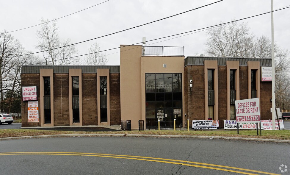 More Photos Of 201 Lower Notch Rd, Little Falls Medical For Lease