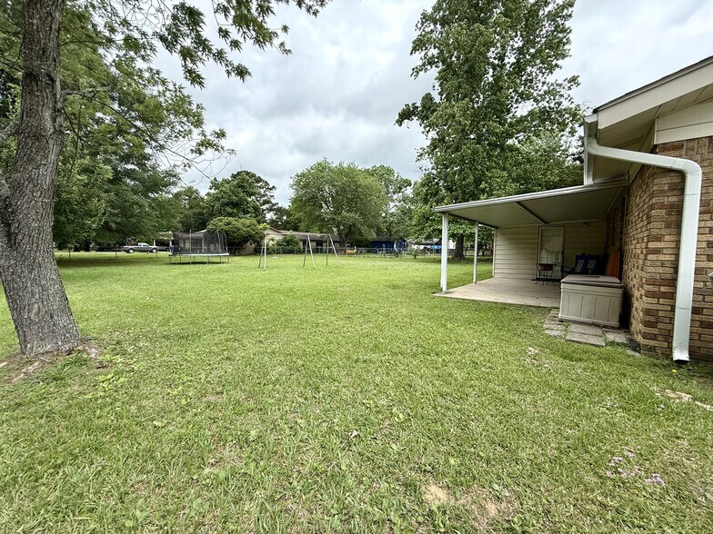 More Photos Of 608 S Pine St, Cabot Flex For Sale