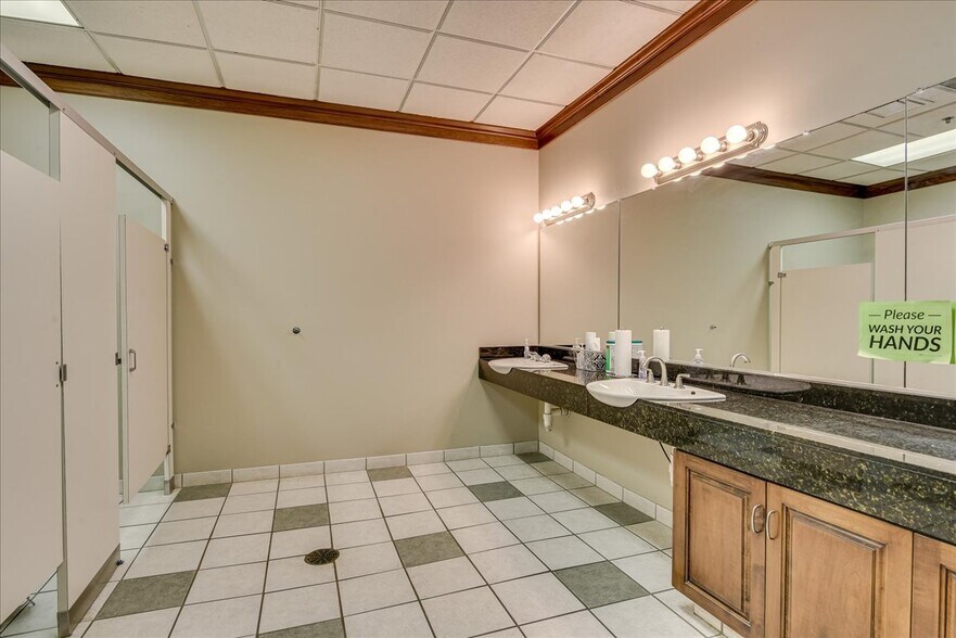 More Photos Of 624 Ellis St, Augusta Office For Sale