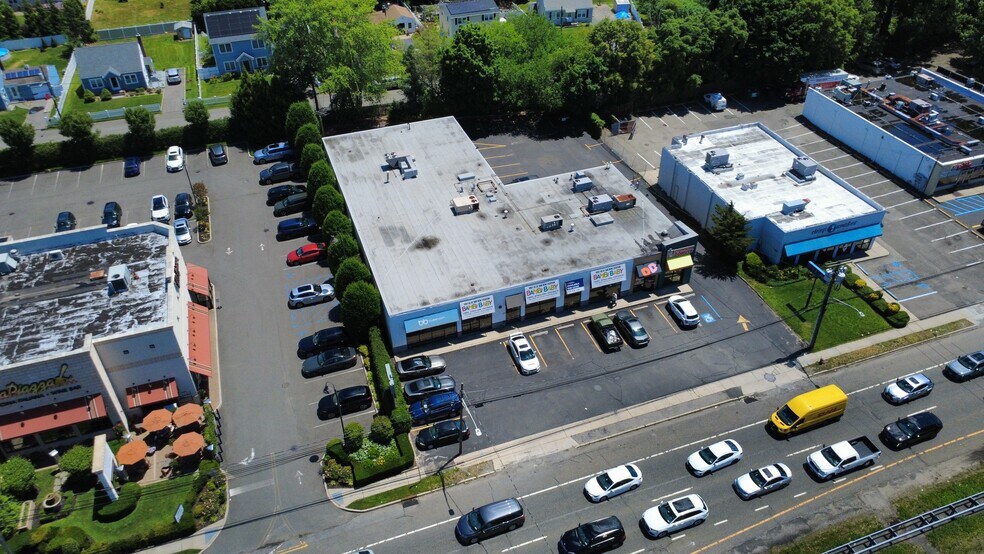 More Photos Of 516 Walt Whitman Rd, Melville Storefront For Sale