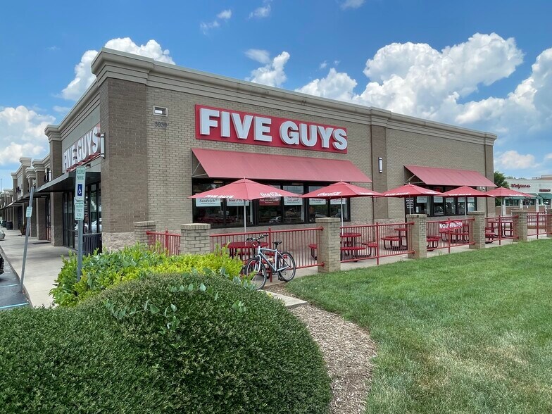 More Photos Of 3935 Pelham Rd, Greenville Storefront Retail Office For Lease