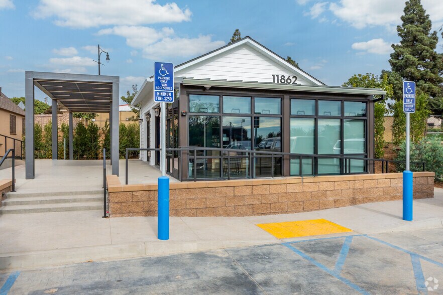 More Photos Of 7012 Walnut Grove Dr, Whittier Unknown For Lease