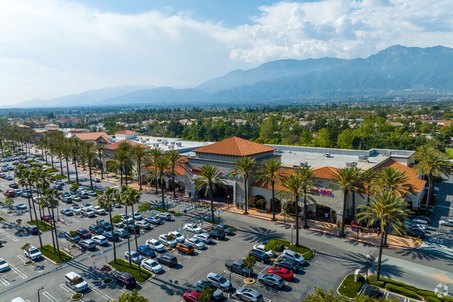 More Photos Of 11070-11090 Foothill Blvd, Rancho Cucamonga Department Store For Sale