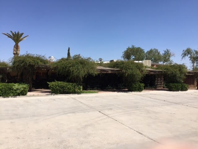 More Photos Of 690 Old Ca-58, Barstow Restaurant For Sale