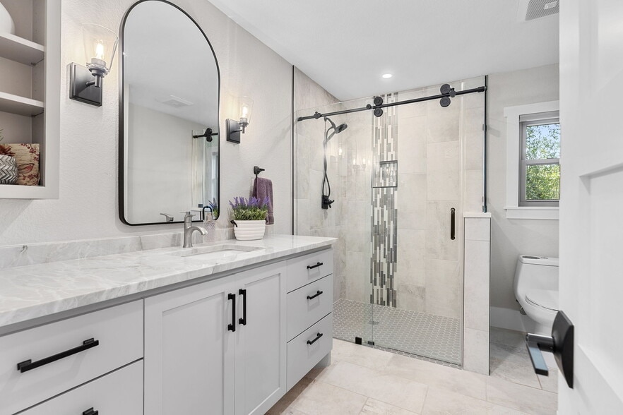 More Photos Of 2681 Sam Bass Rd, Round Rock Hospitality For Sale