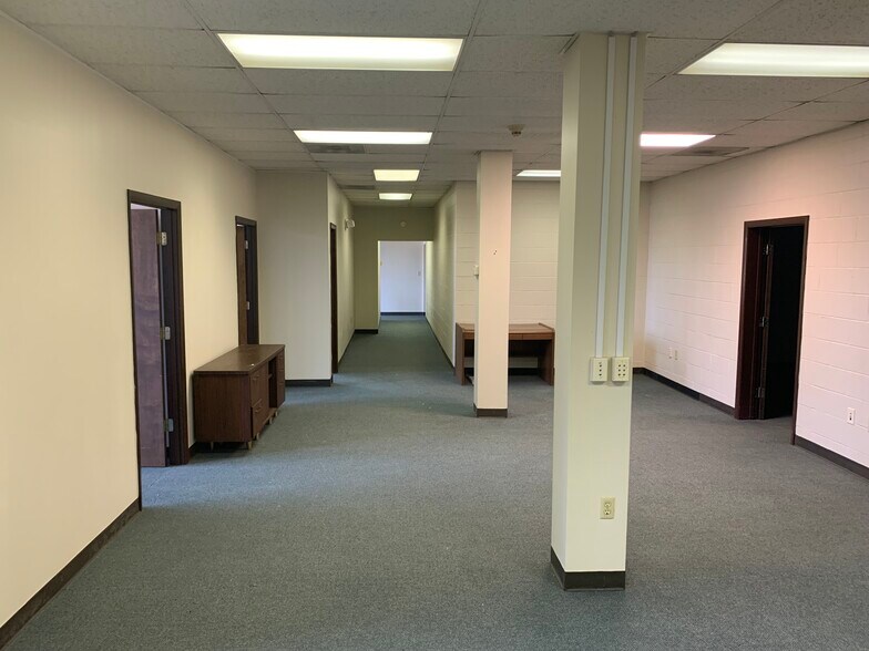 More Photos Of 1330 N Park St, Carrollton Medical For Sale