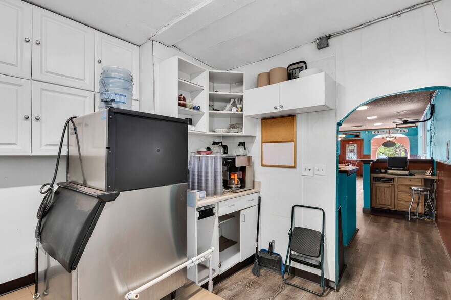More Photos Of 2301 E Main St, Canon City General Retail For Sale