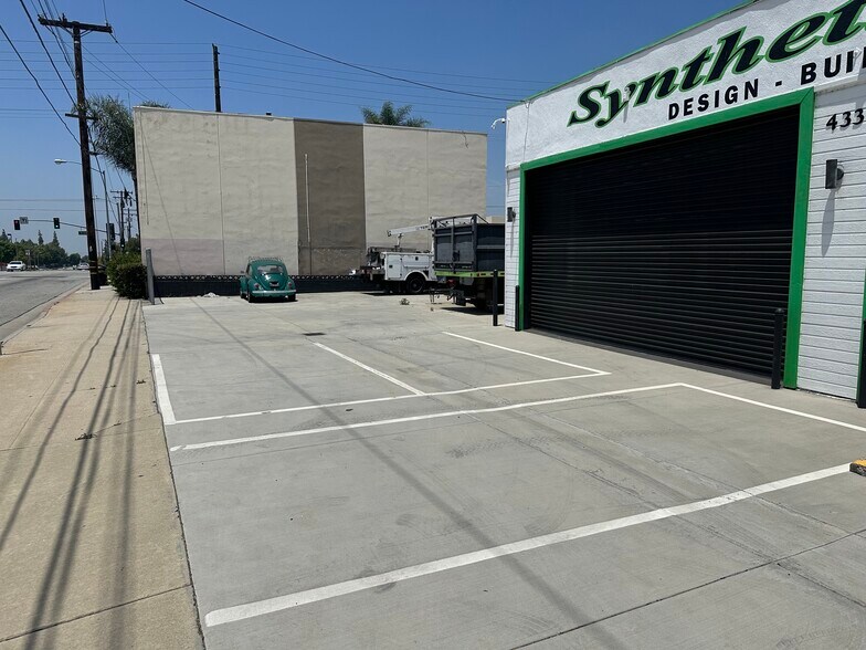 More Photos Of 433 W Arrow Hwy, Glendora Auto Repair For Lease
