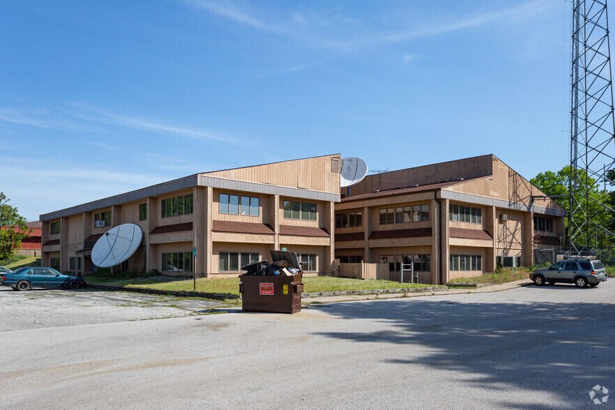 More Photos Of 3375 Merriam St, Muskegon Office For Lease