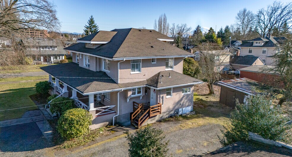 More Photos Of 506 1st St SW, Auburn Apartments For Sale