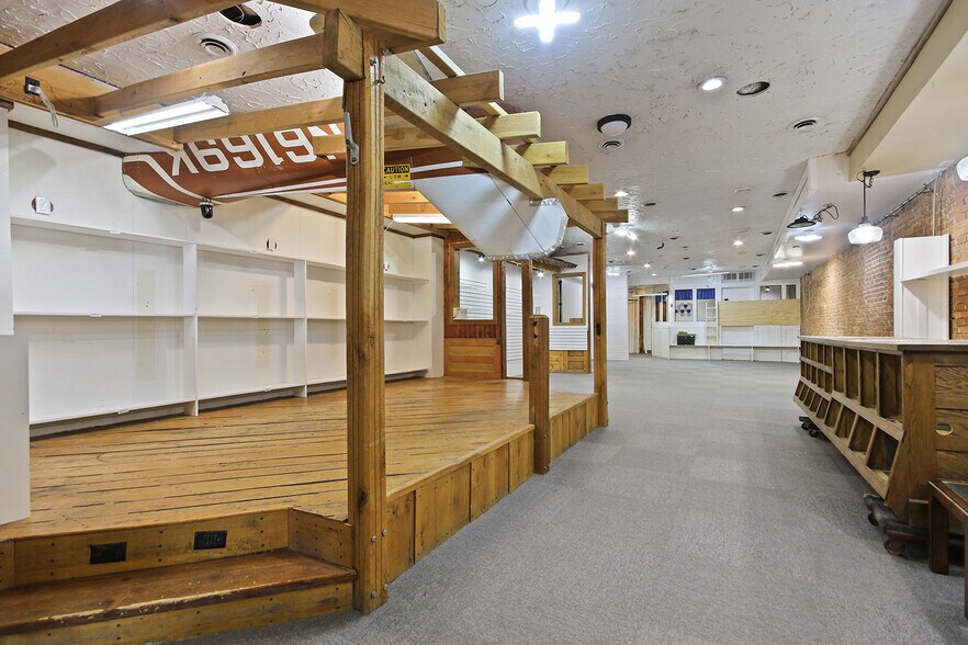 More Photos Of 105 Coal st, Mexico Specialty For Sale